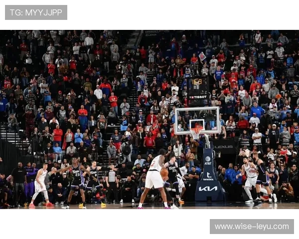 伦纳德关键时刻单打回暖，对比乔治更稳定