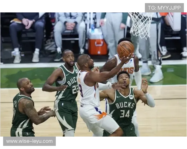 斯蒂芬·卡斯尔利用挡拆造杀机会显著提升三分效率